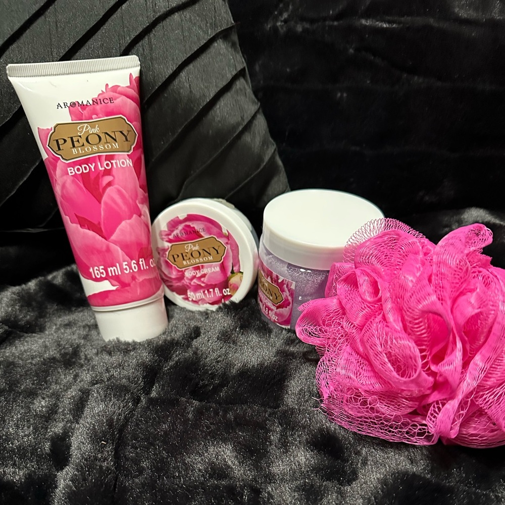 Aromanice 4 pcs Bath Set